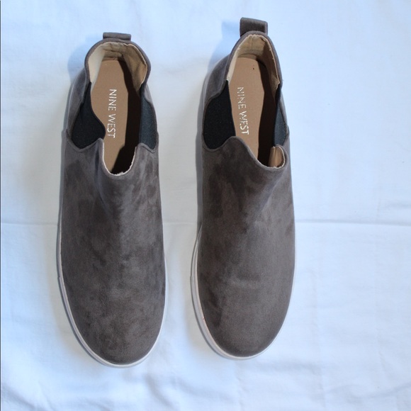 NWOT Nine West Sneakers - Picture 6 of 7